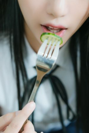 《年轻的寡妇2》中文字幕_BD国语免费观看超清